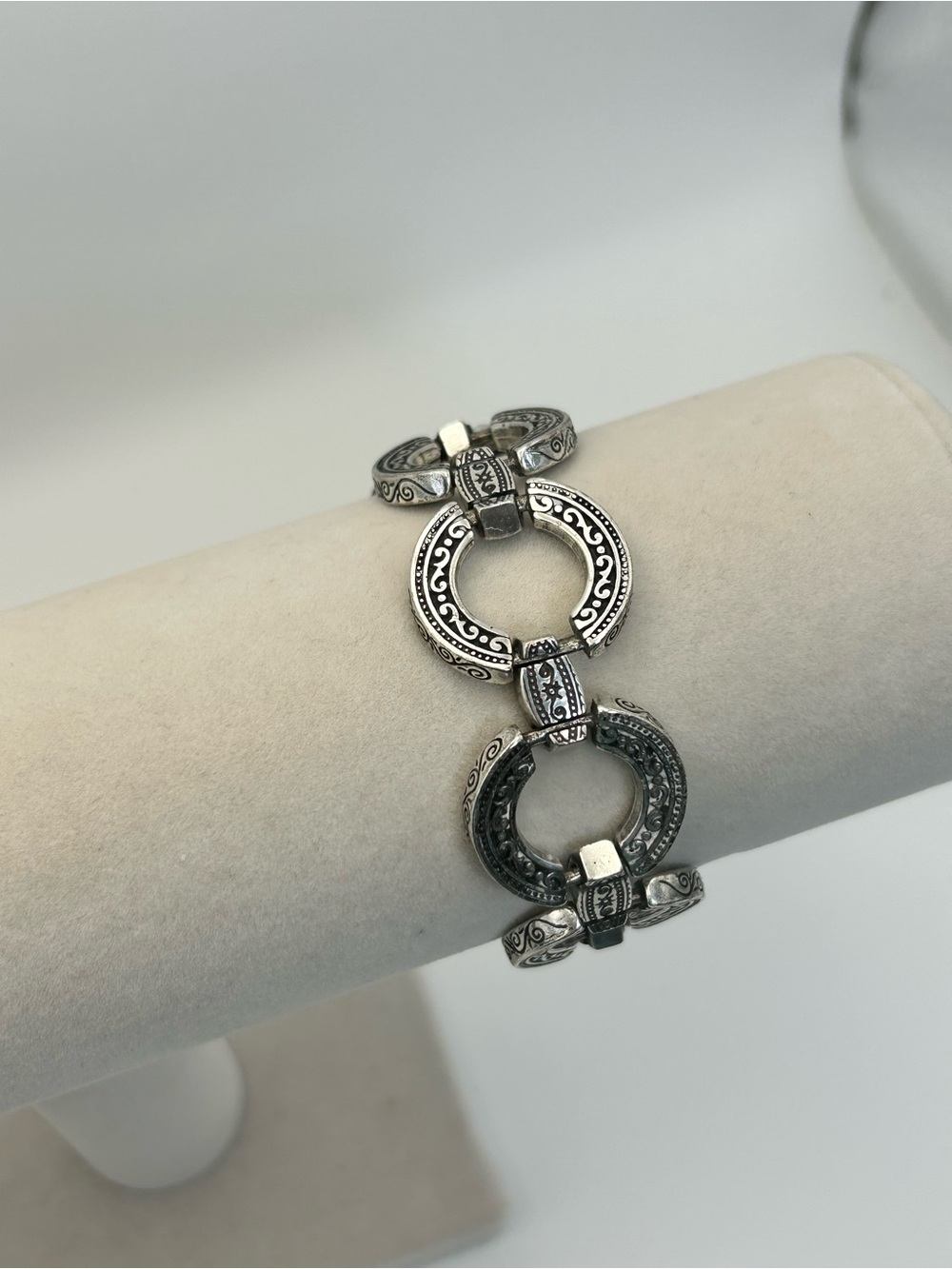 Brighton Central Park Bracelet Silver Plated Round Link 8" Toggle - Picture 3 of 11
